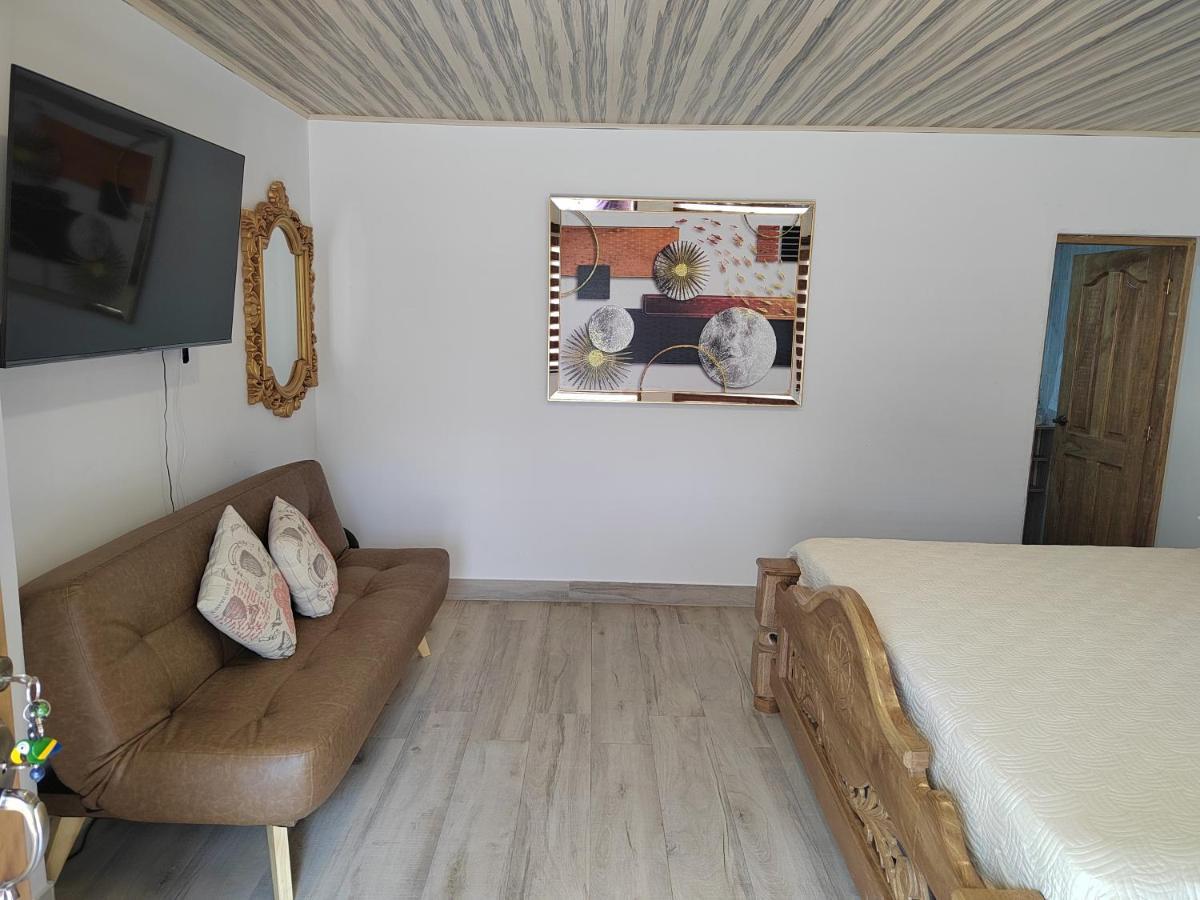 Aparta Suite Villa Roko San Andrés エクステリア 写真